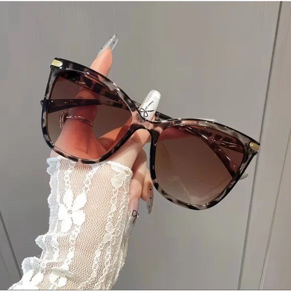 Brown Leopard Print Cat Eye Sunglasses - Picture 3 of 5